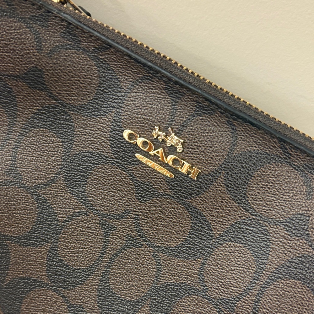 Coach Signature Black and Brown Crossbody Bag - Picture 3 of 5